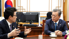 문대통령 어린이집 등 공기 정화기 보급 위해 재정지원 방안 강구하라