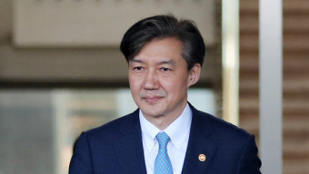 문대통령, 조국 법무장관 사표 수리…35일 만에 장관 사퇴