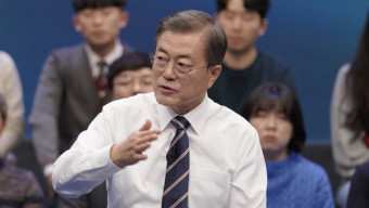 한국당, 문재인 대통령과 이해찬 대표 명예훼손 혐의 고소