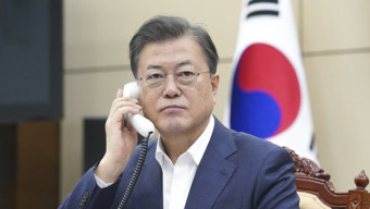 문 대통령, 니니스퇴 핀란드 대통령과 정상 통화…국제 협력 강조