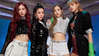 블랙핑크 '뚜두뚜두' MV, K팝 그룹 최초 13억뷰 돌파