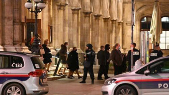 오스트리아, 총격 테러로 15명 사상…IS 추종자 용의자 사살 (Austria hit by gun terror, 15 dead...IS follower suspect killed)