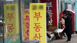 집값 급등 뒤엔 외지인 매수 있었다…패닉바잉 부추겨