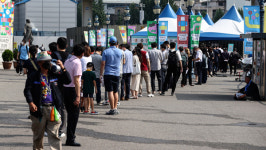 수도권 다중시설 감염 잇따라…경기 원어민강사 관련 누적 242명