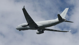 [외통방통] 작전명 오아시스 청해부대 후송 특임단 태운 KC-330 이륙