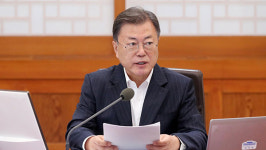 문 대통령, 김 총리와 주례회동‥가축전염병 확산 차단에 최선
