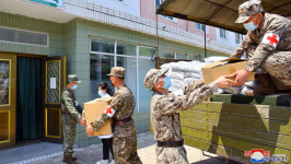 북한, 의약품 밀매하면 사형·가족 강제이주 경고