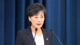박순애 초교 입학연령 1개월씩 12년간 앞당기는 방안도 가능
