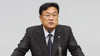 정진석 
