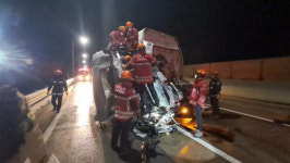 신대구부산고속도로서 3중 추돌 사고‥2명 심정지