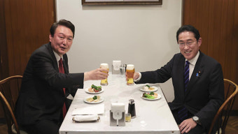 한일 정상, 소주·맥주 마시며 의기투합‥한일관계 개선의지