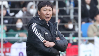 프로축구 전북 김상식 감독 자진 사임