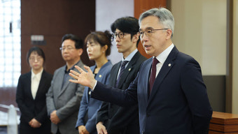 '공무상비밀누설' 이정근 전 사무부총장이 고소한 검사‥공수처로 이첩
