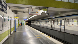 파리 지하철역에서 30대 한국인 관광객 사망‥고압전류 감전 추정