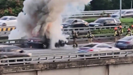 올림픽대로 동작대교 달리던 승용차서 불‥다친 사람 없어