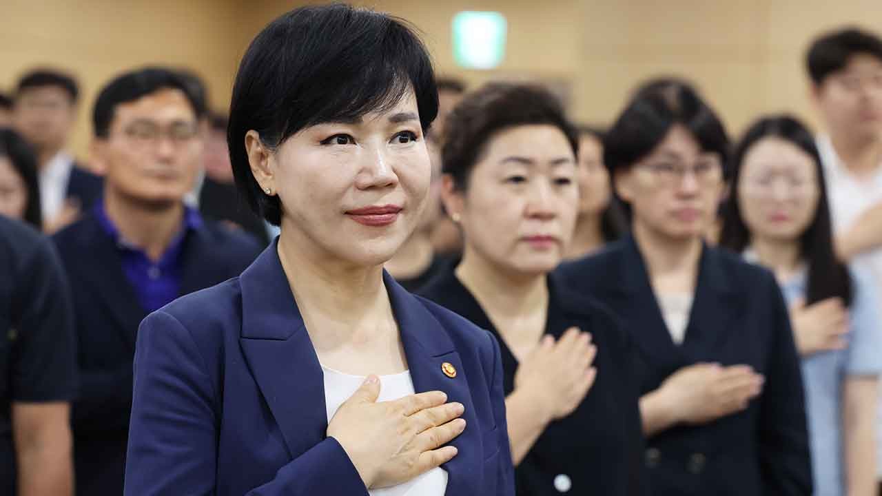 대통령실, 전현희 의원에게 사과 요구…김건희 여사 모독 발언 비난 강화