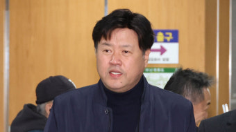 불법정치자금·뇌물 혐의 김용 유죄, 징역 5년 선고·법정구속