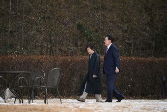 윤 대통령, 박근혜 전 대통령과 오찬‥석 달 연속 회동