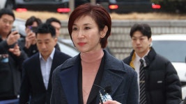 최태원-노소영 이혼 소송 항소심서 법정 대면‥다음 달 종결
