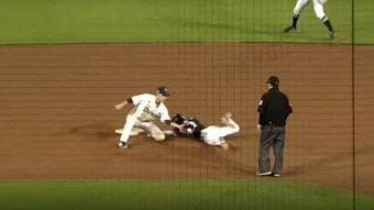 '주루 방해'인데 '아웃-세이프' 비디오 판독한 KBO 심판진 벌금
