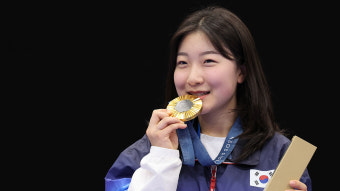 [올림픽] 16세 반효진, 올림픽 사격 역대 여자 최연소 金 기록
