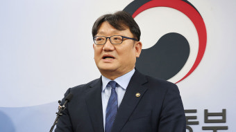 권기섭 경사노위 위원장 취임‥