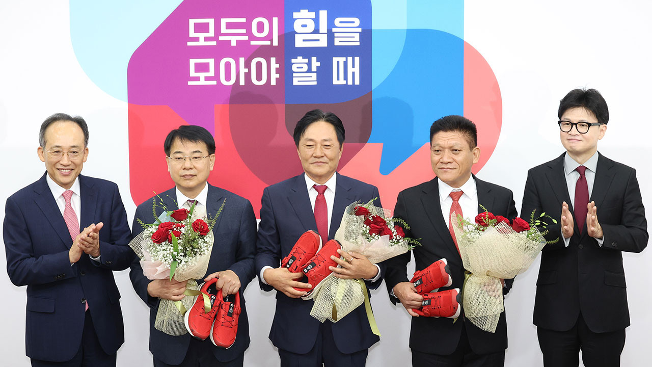 한동훈, 부산 금정 방문 이재명 대표 비판 대신 미래 이야기에 집중