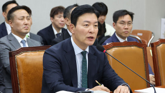 운영위, 윤석열 대통령 골프 공방‥