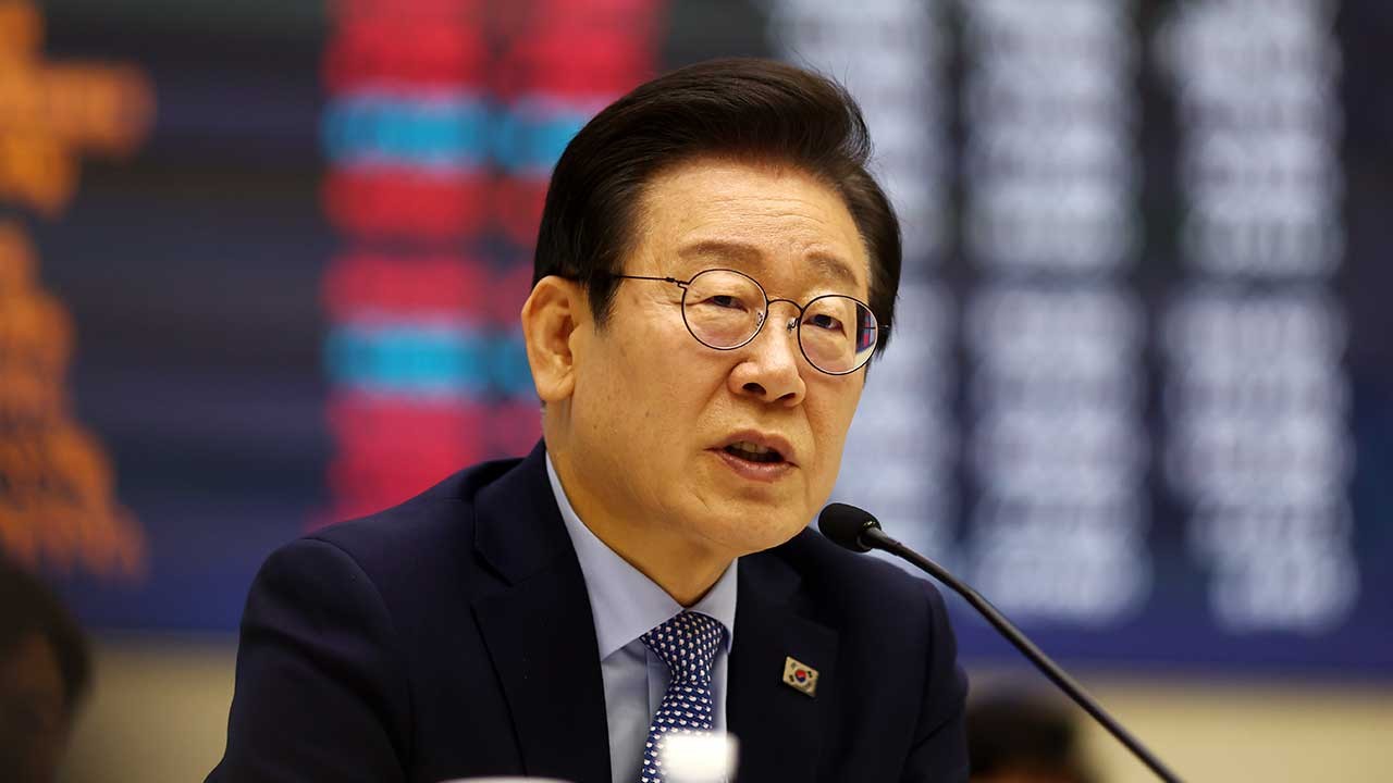 이재명, 상법 개정안 보류에 국민의힘 반대로 표결 안돼 지적