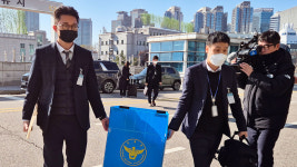 경찰, 김용현 전 장관 전방위 압수수색‥