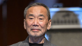 노벨문학상 단골 후보 하루키, 모교 와세다대서 명예박사