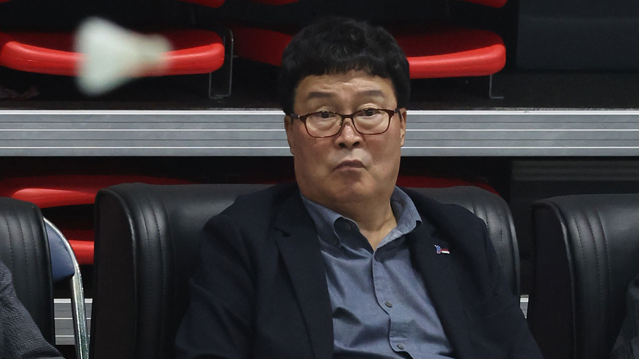 한국 배드민턴협회 제32대 회장 선거, 후보자 4명 경쟁 논란 발생