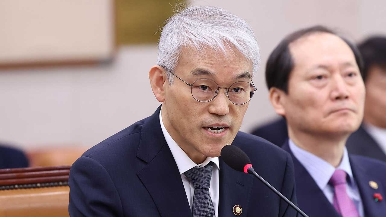비상계엄 사태 조사중인 내란 특검팀, 유상임 장관 조사 진행중