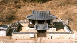 청송 기곡재사 전소‥문화유산 산불 피해 지속