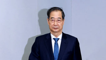 민주 