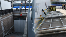 헌재 주변 지하철 안국역 폐쇄 종료‥우회 버스도 정상운영