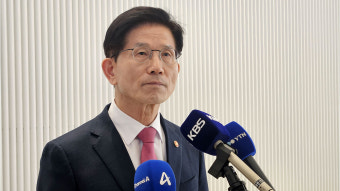 김문수, 윤석열 전 대통령 탈당 문제 발언 도리 아니라 강조