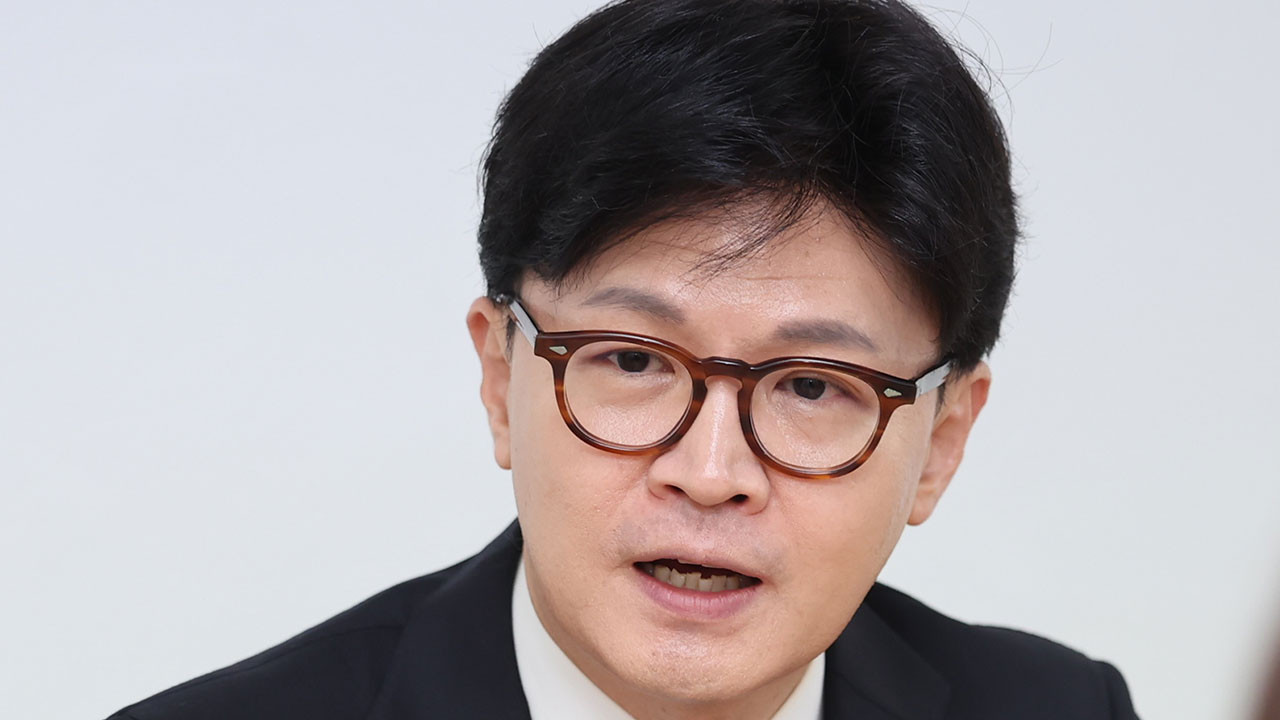 한국 정치 정상, AI 강국 구현 위한 정책 방안 제시 및 전력 안정화 과제에 집중