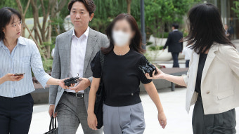 '집사 게이트' 의혹 '김건희 집사' 배우자 특검 출석