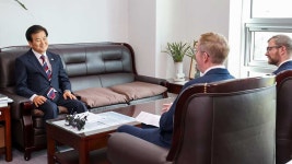 정동영, 주한 영국대사 접견‥한반도 정세 등 논의