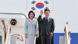 이 대통령 추석 선물 '대통령 시계·수산물·쌀'‥