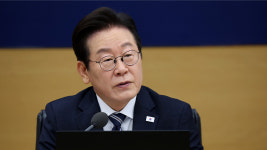 이 대통령, 국가가 굳건한 울타리 되어 어르신들 지킬 것