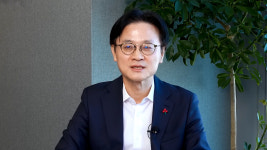 김정관 