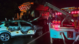 중앙고속도로 춘천휴게소 인근서 승용차가 제설차량 추돌