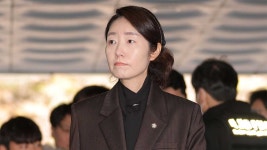 '공천헌금' 강선우 구속심사 출석‥