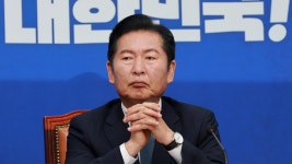정청래, '검찰개혁안 5월 처리 제안' 김민석 주장에 