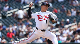 미네소타 고우석, MLB 데뷔 2경기 만에 홀드
