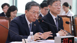 정성호 법무장관, 보완수사권 폐지 관련 