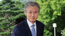 조희대 대법원장, 출근길 '대법관 서면 제청' 질문에 답없이 