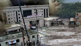 네팔 홍수로 19명 사망‥외국인 291명 포함 여행객 384명 실종